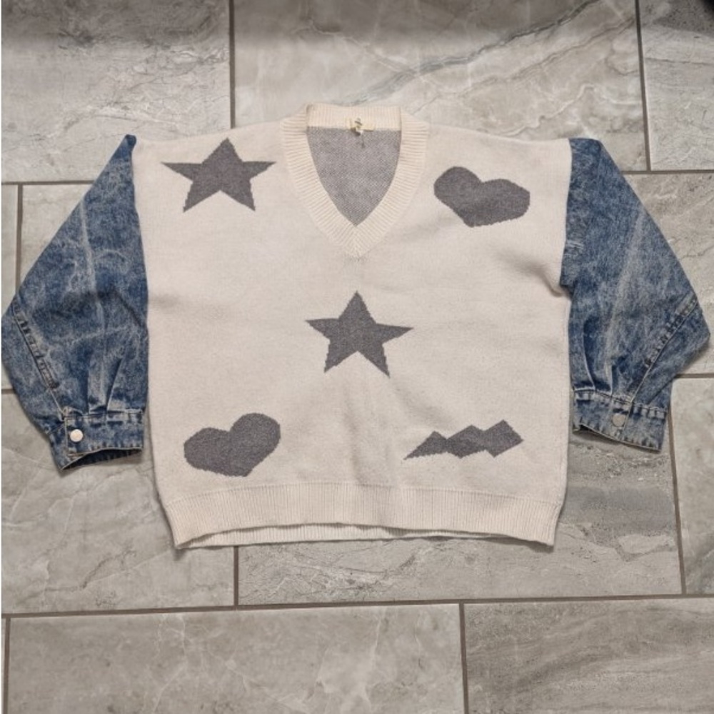 Entro Beige and Gray Knit Top
